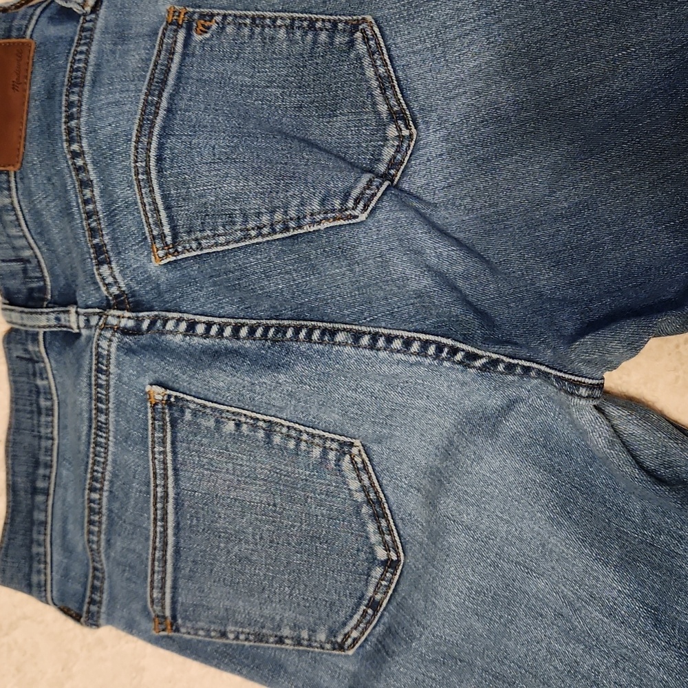 Madewell 9" High Rise Skinny Jeans 26T Distressed Hem - Picture 9 of 11
